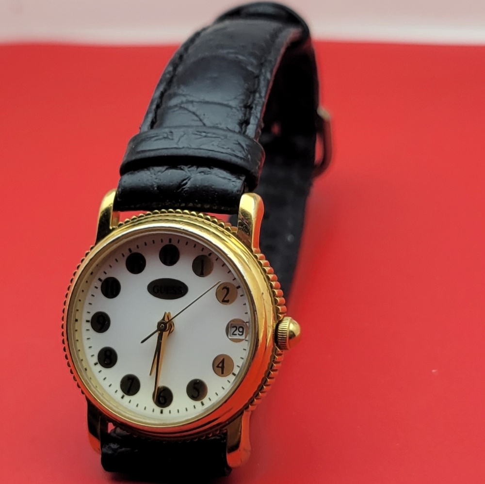 GUESS Watch - Picture 14 of 16